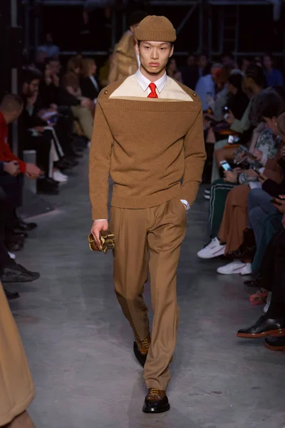 Look 66